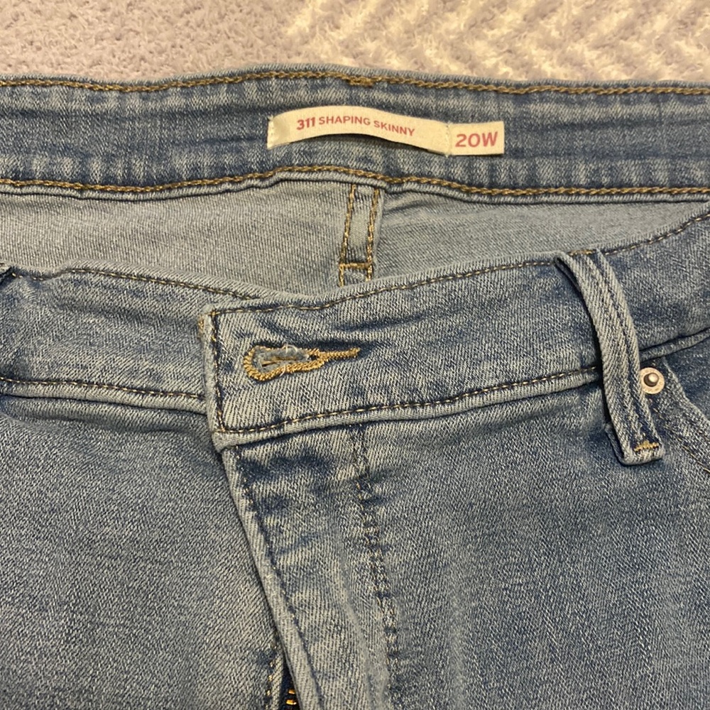 Levi’s 311 jeans